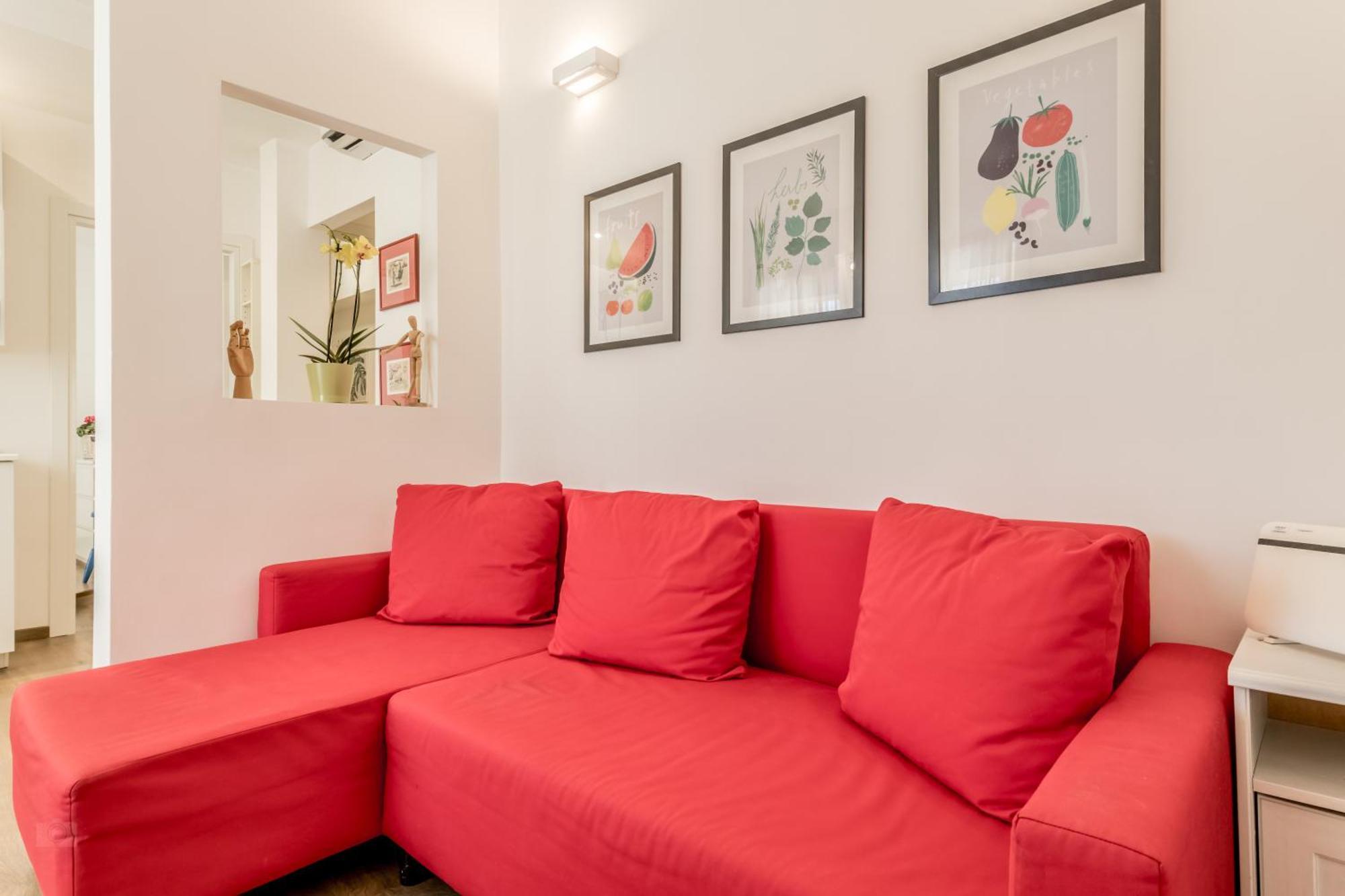 True Colors Vatican Apartment *